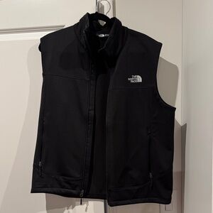 The North Face Men's Classic Black Vest